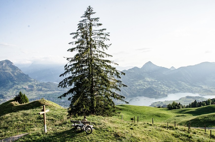 Rauszeit Herbstwanderungen Engelstock Mostelberg Schweiz