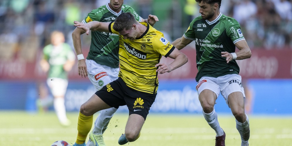 Auch Cedric Itten kann gegen St.Gallen nichts anrichten.