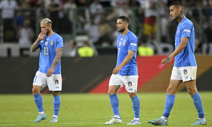 epa10013470 Players of Italy react after losing the UEFA Nations League soccer match between Germany and Italy in Moenchengladbach, Germany, 14 June 2022. EPA/SASCHA STEINBACH