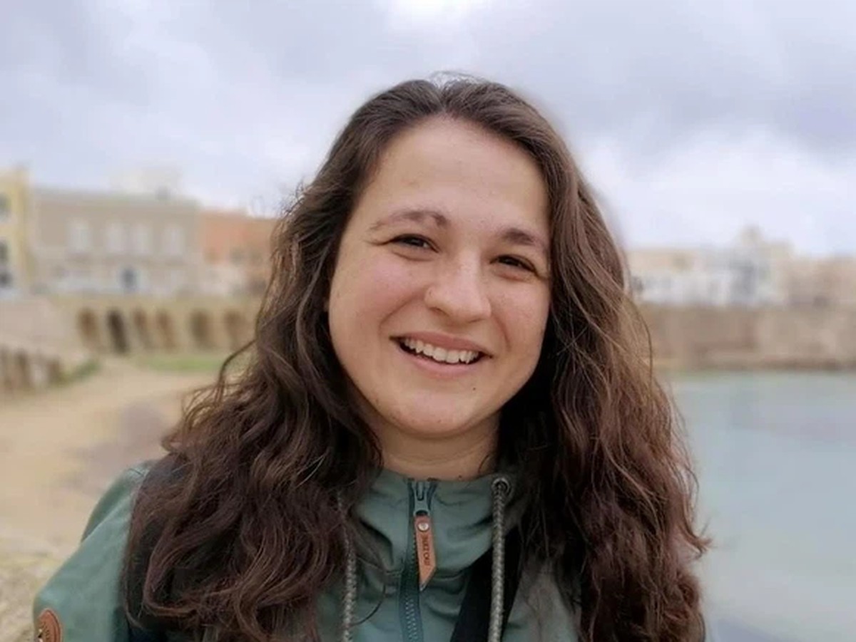 Lena Kern essaie d'entraîner ses nerfs olfactifs depuis qu'elle est atteinte de parsomie à cause du Covid. watson