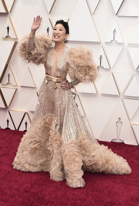 Sandra Oh arrives at the Oscars on Sunday, Feb. 9, 2020, at the Dolby Theatre in Los Angeles. (Photo by Jordan Strauss/Invision/AP)
Sandra Oh