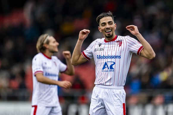 Joie de Ilyas Chouaref (SIO), droite, apres avoir marque le but du 1:0 lors de la rencontre de football de Super League entre FC Sion et FC Zuerich le dimanche 23 novembre 2025 au stade de Tourbillon  ...