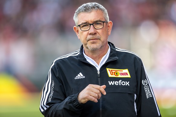 ARCHIV - 13.05.2023, Berlin: Fu�ball: Bundesliga, 1. FC Union Berlin - SC Freiburg, 32. Spieltag, An der Alten F�rsterei. Trainer Urs Fischer von Union Berlin betritt das Stadion. Der Coach will sich  ...