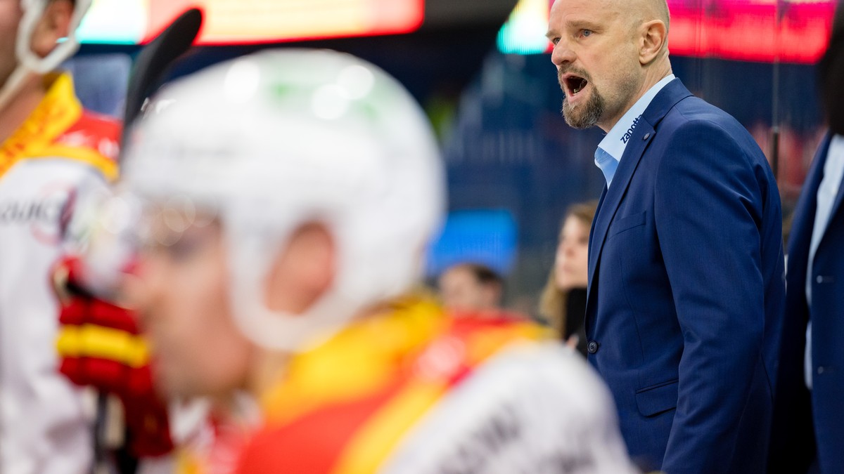 The coach risks his life, his neck and his job and wins