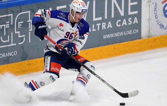 ZSC-speler Tim Burney tijdens de voorrondewedstrijd van de Swiss League A (NLA) 2020/21 tussen HC Lugano tegen ZSC Lions, in de Corner Arena in Lugano, donderdag...