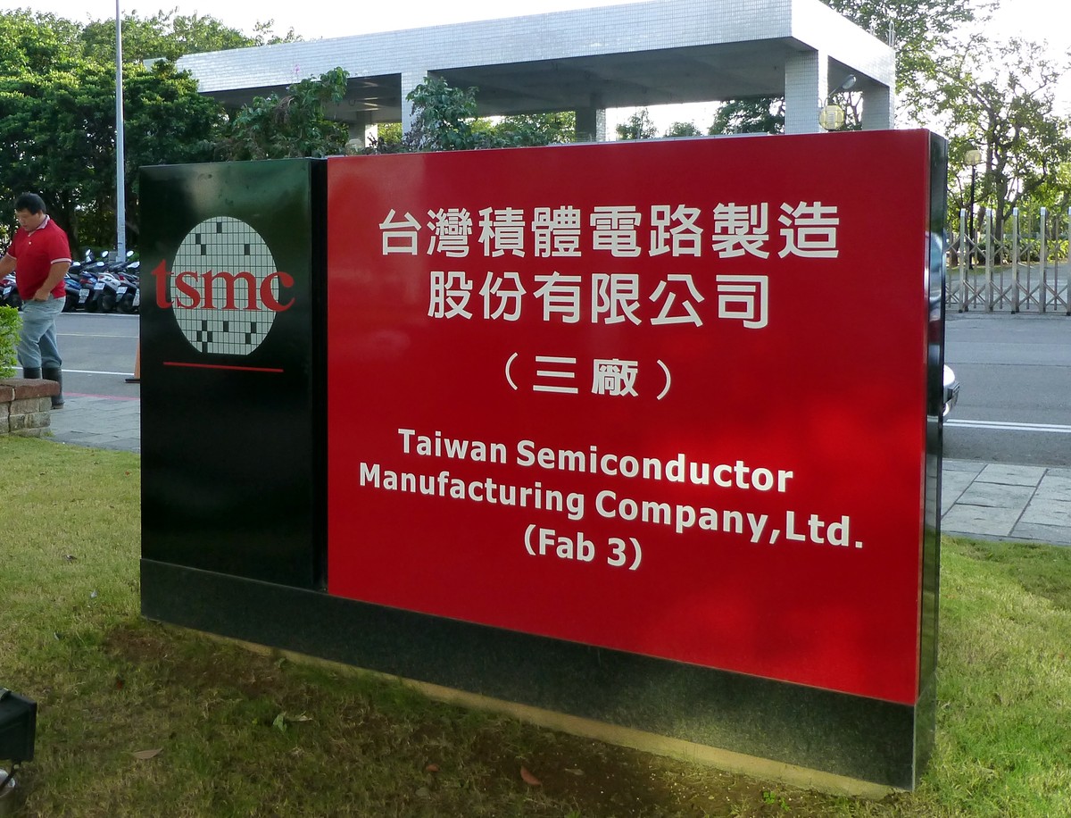 epa07328654 (FILE) - The logo of the Taiwan Semiconductor Manufacturing Co. Ltd. (TSMC) in Hsinchu, western Taiwan, 02 November 2012 (issued 29 January 2019). On 29 January 2019, TSMC, the world' ...