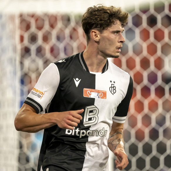 Moritz Broschinski (FCB) freut sich verhalten nach seinem ersten Tor im ersten Spiel fuer den FCB in der ersten Runde des Schweizer Fussball Cups zwischen dem FC Basel 1893 und dem FC Biel-Bienne im S ...