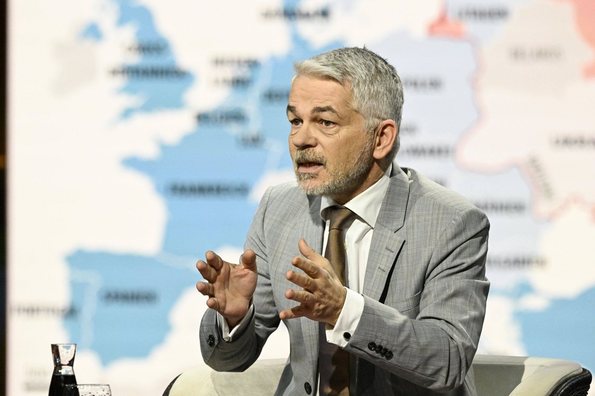 Carlo Masala Politologe 10/25 her Carlo Masala am 30. Oktober 2025 in Markus Lanz , ZDF Aufzeichnung vom 29. Oktober 2025 TV Fernsehen Talkshow Talk Show Deutschland deutsch deutscher Mann Milit�rexpe ...