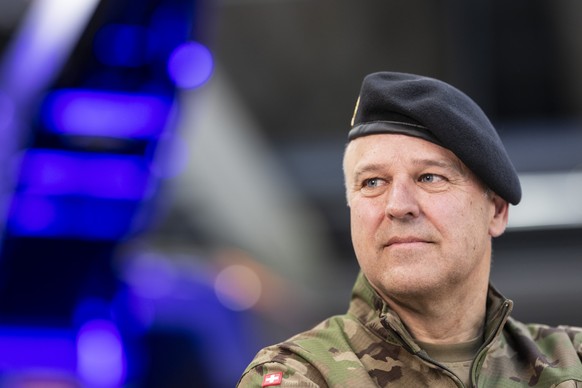 Korpskommandant Benedikt Roos, Chef der Armee, posiert zum Portrait, am Rand der Medienkonferenz 100 Tage Chef der Amee sowie Praesentation der Armeebotschaft 2026, am Donnerstag, 26. Maerz 2026 auf d ...