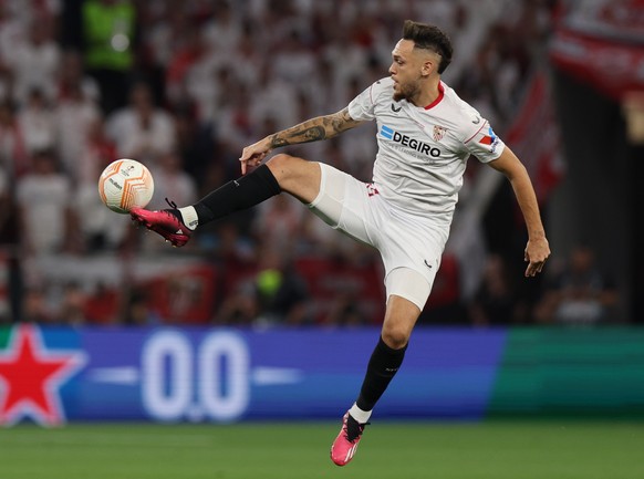 epa10665565 Youssef En-Nesyri of Sevilla in action during the UEFA Europa League final between Seviila FC and AS Roma, in Budapest, Hungary, 31 May 2023. EPA/ANNA SZILAGYI