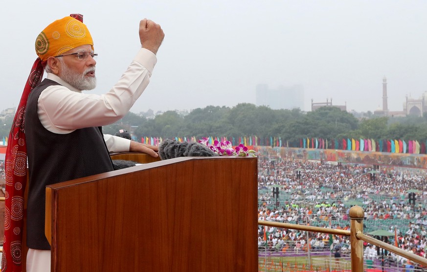 epaselect epa10800869 Indian Prime Minister Narendra Modi addresses the nation on Independence Day, from the Red Fort in New Delhi, India, 15 August 2023. Modi hoisted the national flag at the histori ...