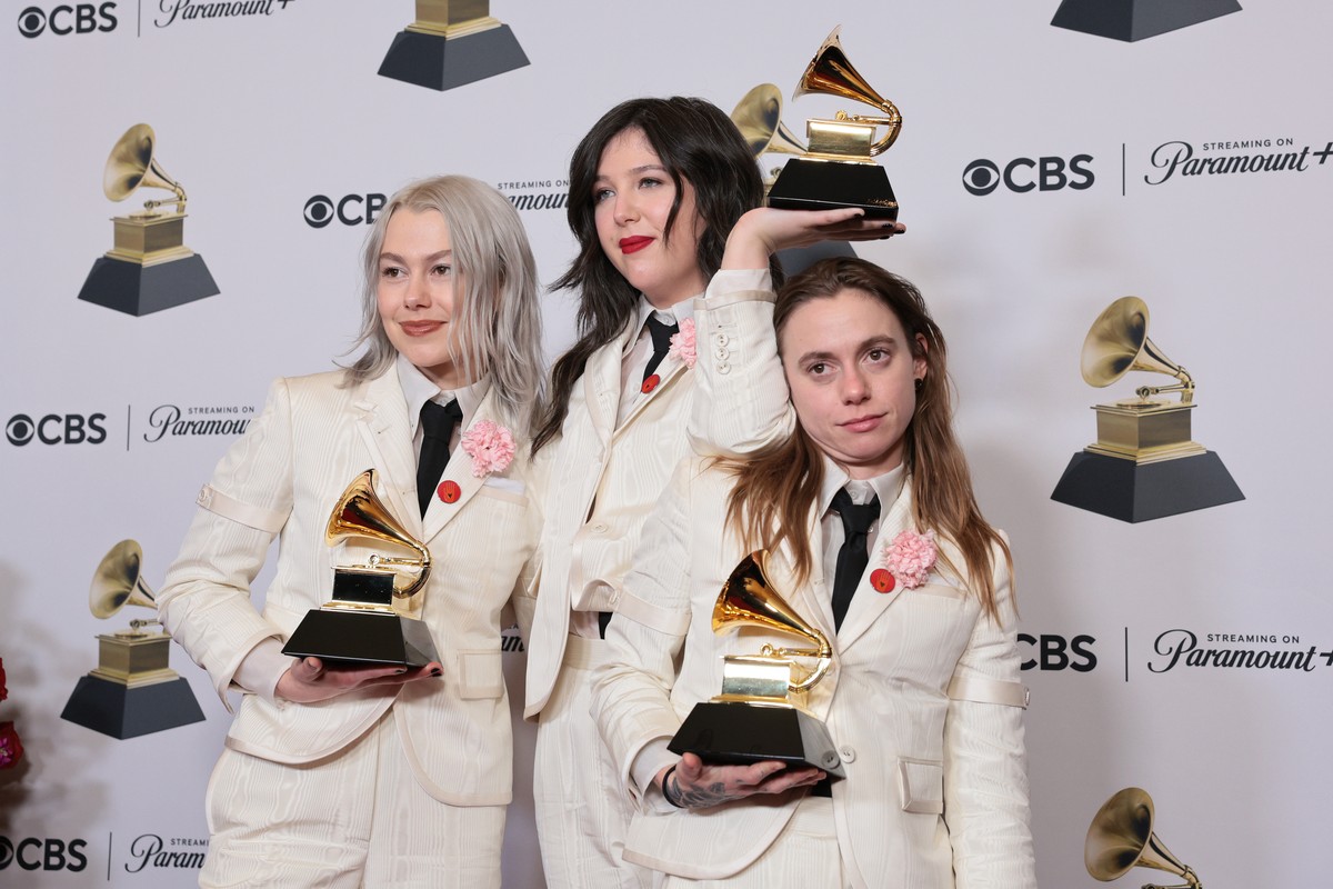 epa11128315 (L-R) Phoebe Bridgers, Lucy Dacus, and Julien Baker of Boygenius, winners of the "Best Rock Performance" award for "Not Strong Enough", the "Best Rock Song" a ...