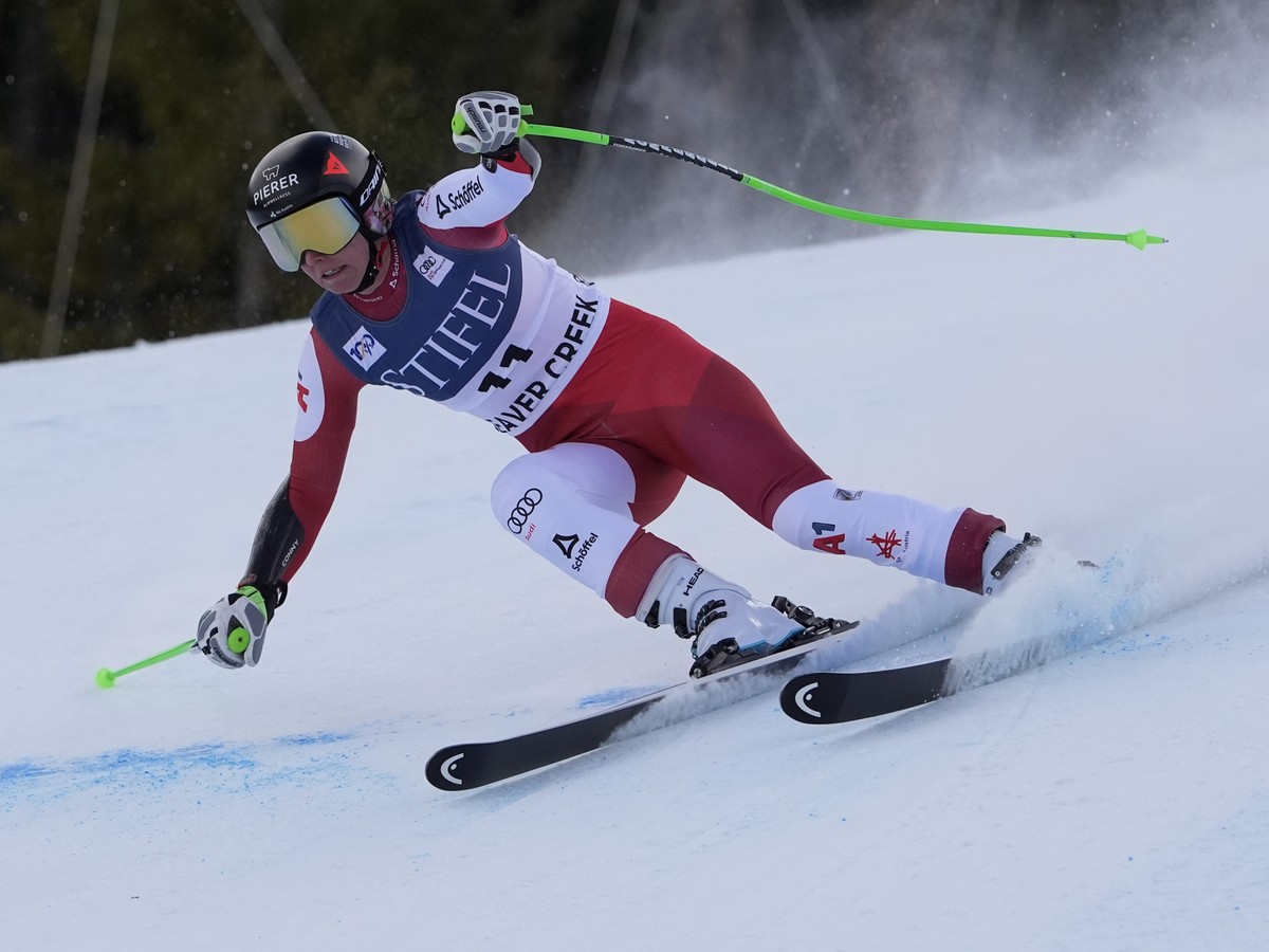 Austria's Cornelia Huetter competes during a women's World Cup super-G ski race, Sunday, Dec. 15, 2024, in Beaver Creek, Colo. (AP Photo/Robert F. Bukaty)