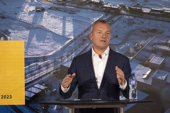 COMMERCIAL IMAGE, IMAGE DISTRIBUTED FOR SWISS VENTURE.CLUB FOR EDITORIAL USE ONLY - .Andre Wyss, CEO, aeussert sich.an der Analysten- und Medienkonferenz zum Jahresabschluss 2023 der Implenia Schweiz  ...
