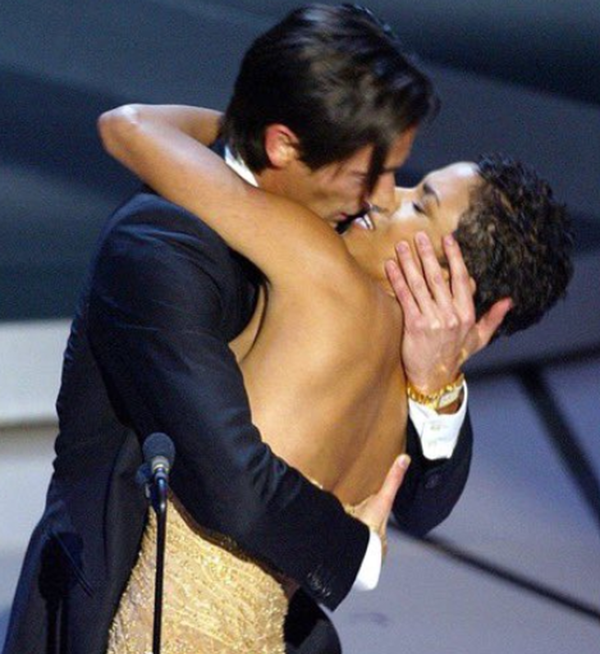 berry brody kiss 2003