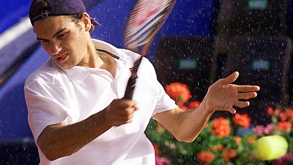 Federer 1999 in Gstaad beim Erstrunden-Out gegen Younes El Aynaoui.