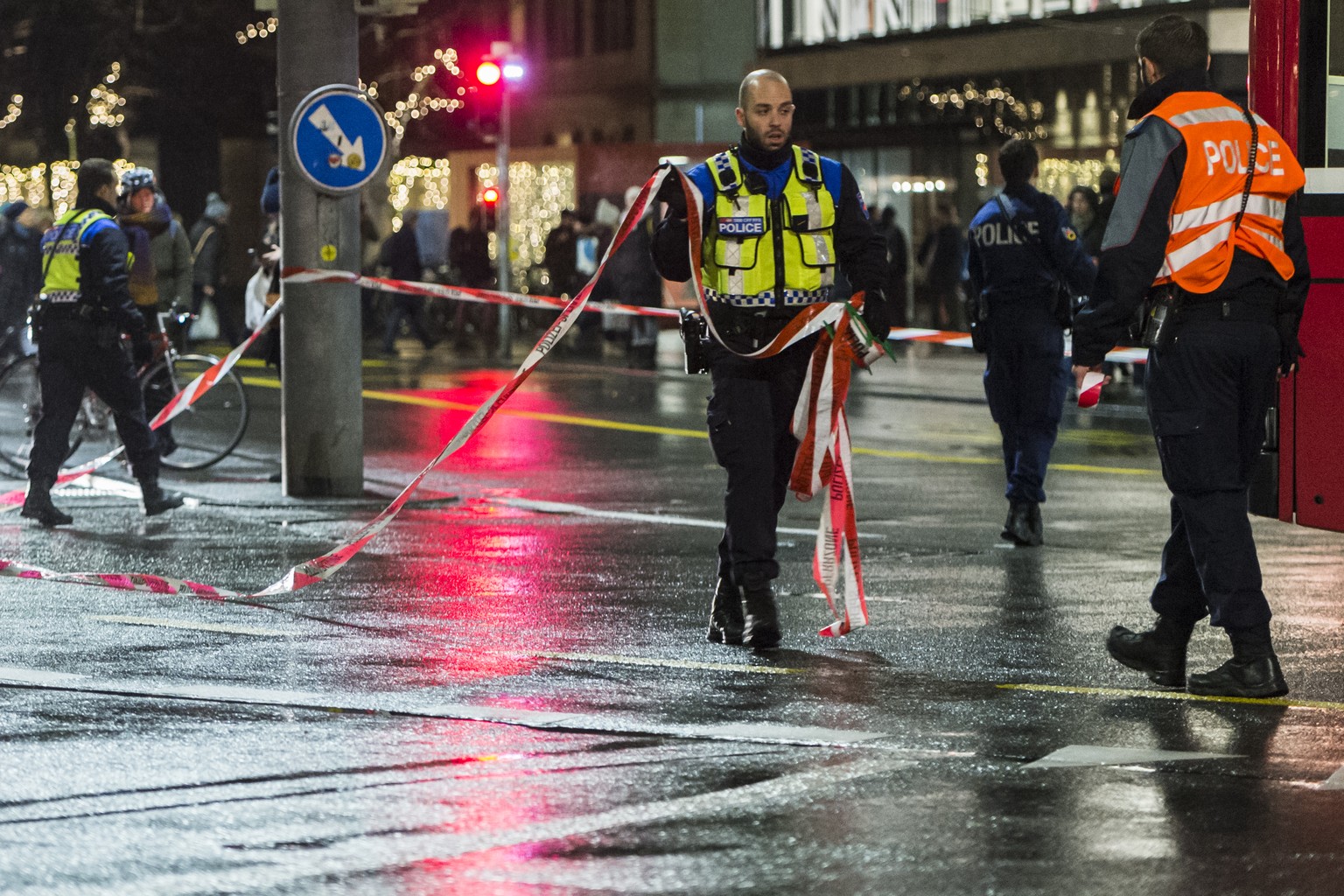 Der Bahnhof in Bern musste am 25. November wegen einer Bombendrohung abgesperrt werden.