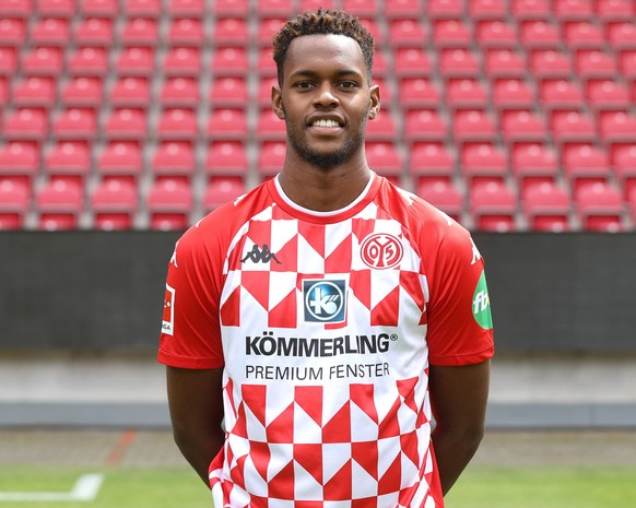 Fussball - Bundesliga - 1. FSV Mainz 05 - 29.07.21 Edimilson Fernandes; *** Football Bundesliga 1 FSV Mainz 05 - 29 07 21 Edimilson Fernandes