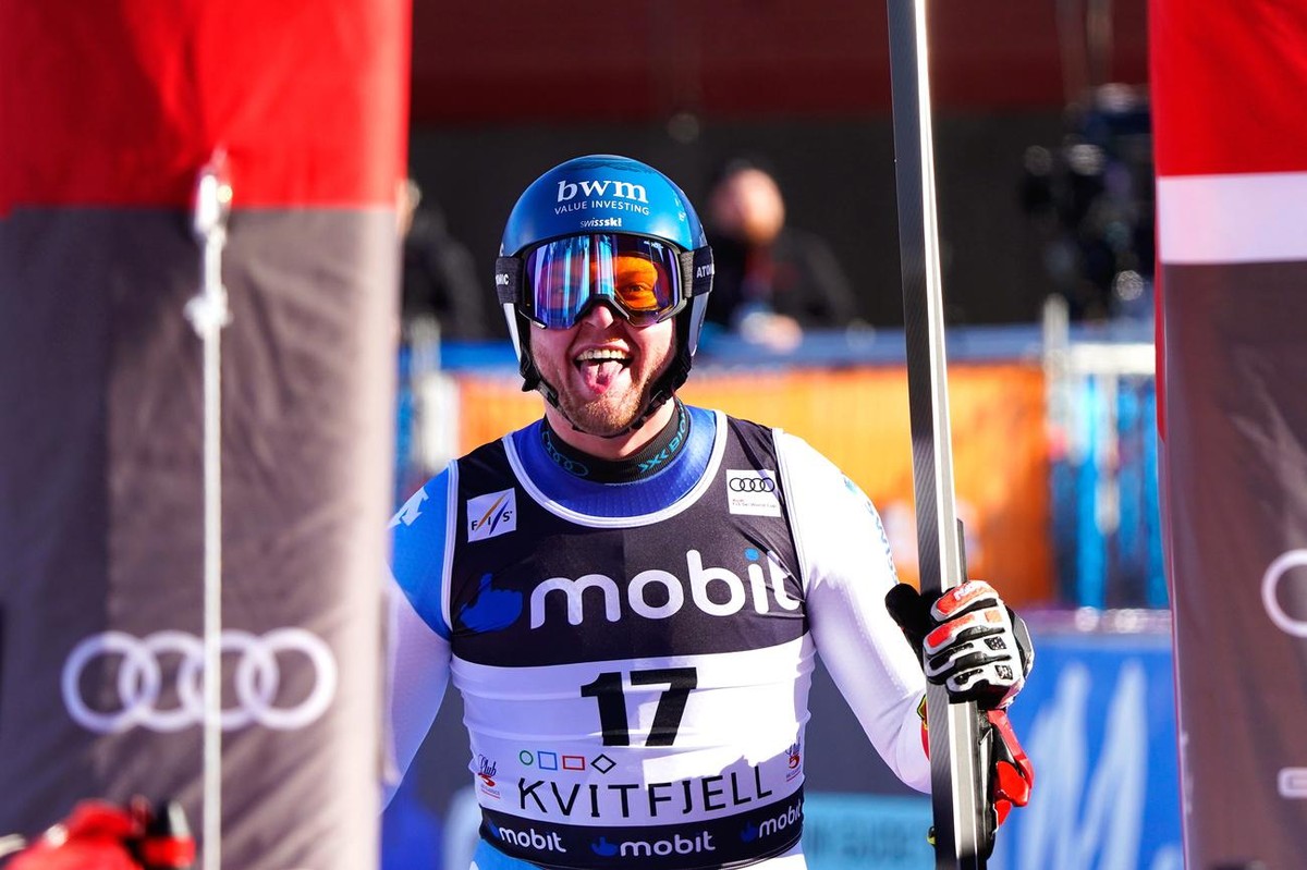 epa09800668 Niels Hintermann of Switzerland reacts in the finish area during the men's Downhill race of the FIS Alpine Skiing World Cup in Kvitfjell, Norway, 04 March 2022. EPA/Erik Johansen NORW ...