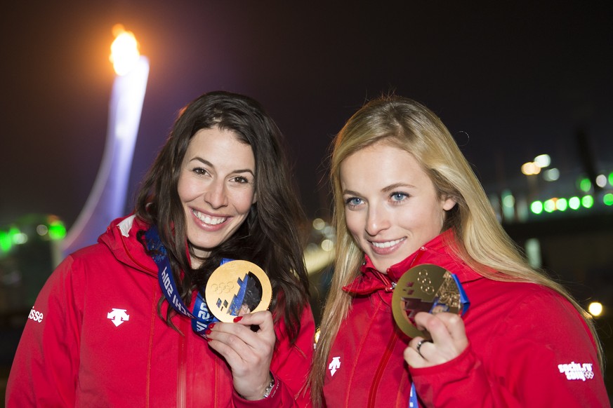 Dominique Gisin (l.) will ihre Goldmedaille bestätigen, Lara Gut sich für die Niederlagen in Sotschi rächen.