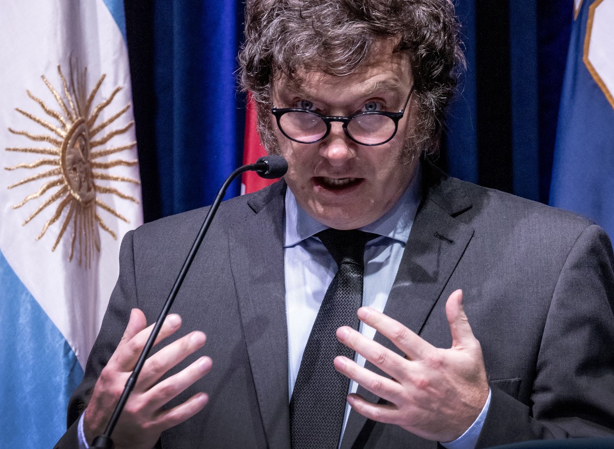 epa11273941 Argentina's President Javier Milei speaks at the Florida International University Biscayne Bay Campus in Miami, Florida, USA, 11 April 2024. Milei arrives to South Florida for a 3-day ...