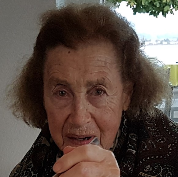 Vermisst wird seit Donnerstag, 22. November 2018, nach einer Wanderung auf dem
Uetliberg:
Beatrice Wyler, 90-jährig
Signalement: etwa 160 Zentimeter gross, schlank, mittellange, grau/weiss melierte Ha ...