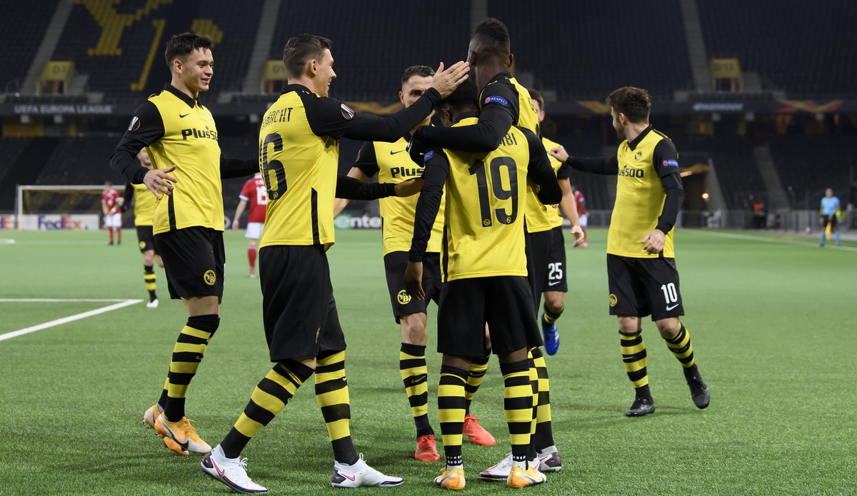 YB’s players celebrates the goal (1-0) of YB's Felix Mambimbi, during the Europa League, Group A, soccer match between BSC Young Boys and PFC CSKA-Sofia, on Thursday, November 5, 2020, at the Wan ...