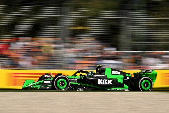 epa11240554 Zhou Guanyu of Kick Sauber in action during the Australian Grand Prix 2024 at Albert Park Circuit in Melbourne, Australia 24 March 2024. EPA/JOEL CARRETT AUSTRALIA AND NEW ZEALAND OUT