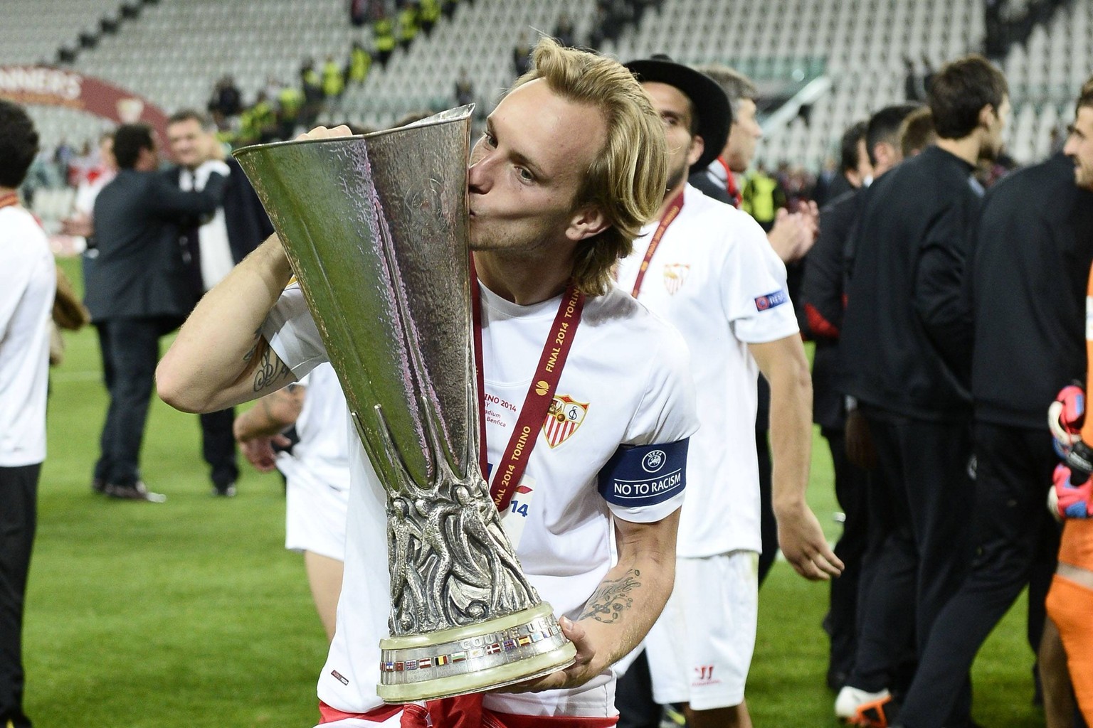 Torino 14/05/2014 - finale Europa League / Sevilla CF gewinnt UEFA Europa League 2013/2014; Ivan Rakitic PUBLICATIONxNOTxINxITA

Torino 14 05 2014 Final Europe League Seville CF wins UEFA Europe Lea ...