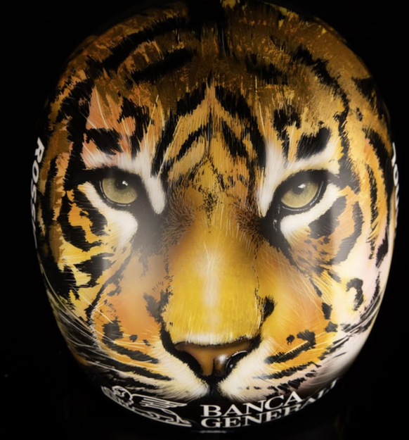 Die Augen des Tigers haben die Augenfarbe von Federica Birgnone, ein wunderschönes Grün“, sagt André Marty.