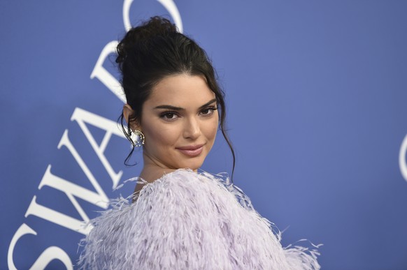 Kendall Jenner arrives at the CFDA Fashion Awards at the Brooklyn Museum on Monday, June 4, 2018, in New York. (Photo by Evan Agostini/Invision/AP)