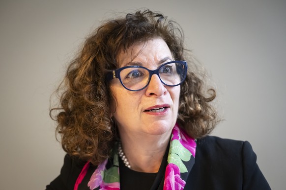 Luciana Vaccaro, Praesidentin swissuniversities, spricht waehrend einer Medienkonferenz von Swissuniversities zum Entlastungspaket 2027, am Dienstag, 11. Februar 2025 in Bern. (KEYSTONE/Anthony Anex)