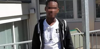 Idris ist mit 20 Jahren aus Eritrea in die Schweiz geflüchtet. Wie? Frag besser nicht!