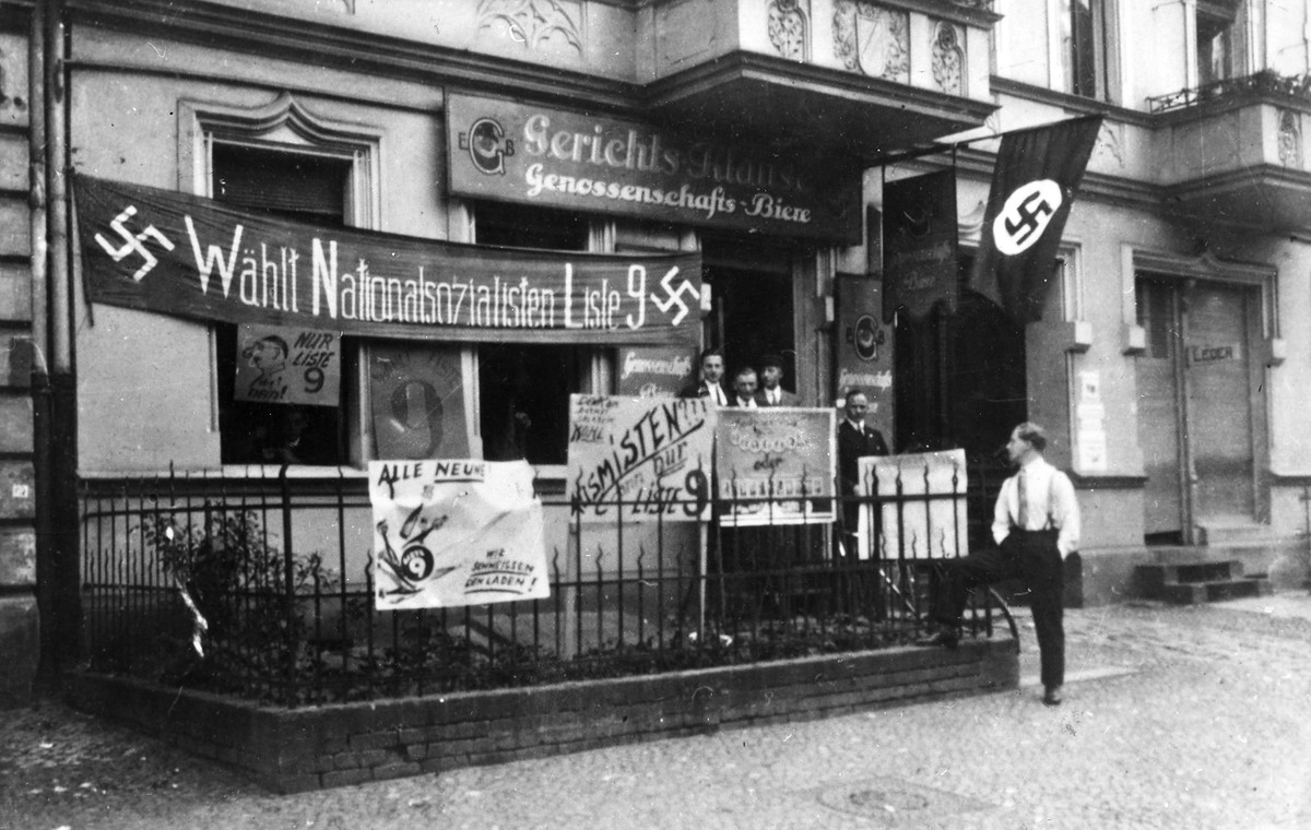 (Eingeschränkte Rechte für bestimmte redaktionelle Kunden in Deutschland. Limited rights for specific editorial clients in Germany.) SA - Sturmlokal des Sturmes 37 in Berlin - Köpenick am Tag der Reic ...