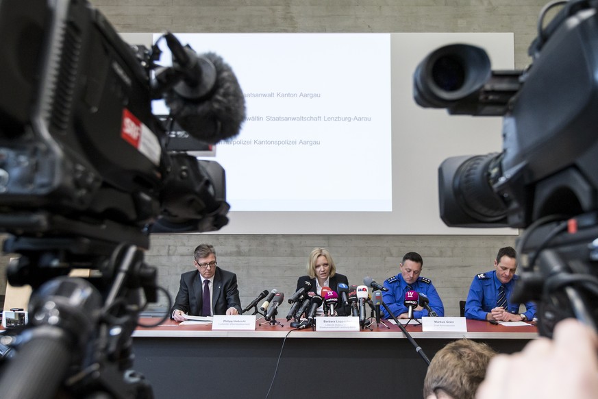 Der Vierfachmord ist aufgeklärt: Am 13. Mai 2016 traten Philipp Umbricht (leitender Oberstaatsanwalt, links), Barbara Loppacher (leitende Staatsanwältin) und Markus Gisin (Chef Kriminalpolizei) vor die Medien.&nbsp;