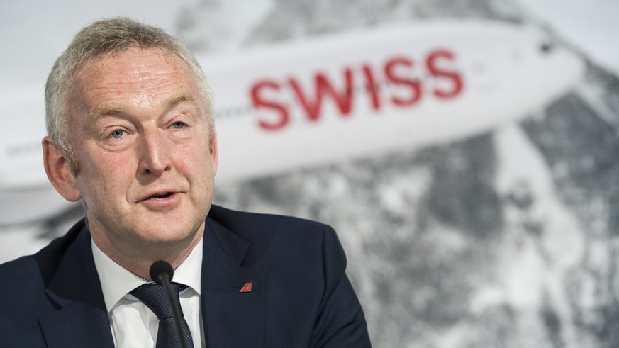 CEO Thomas Kluehr spricht an der Bilanzmedienkonferenz der Swiss International Air Lines, aufgenommen am Donnerstag, 16. Maerz 2017 in Kloten Zuerich. (KEYSTONE/Ennio Leanza)

Thomas Kluehr, CEO Swiss ...