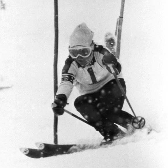 IMAGO / Colorsport

Alpine Skiing - 1972 Sapporo Winter Olympics - Women s Slalom The USA s Barbara Cochran, who won the gold medal at Mount Teine, Japan. 11/02/1972 PUBLICATIONxNOTxINxUKxBRA