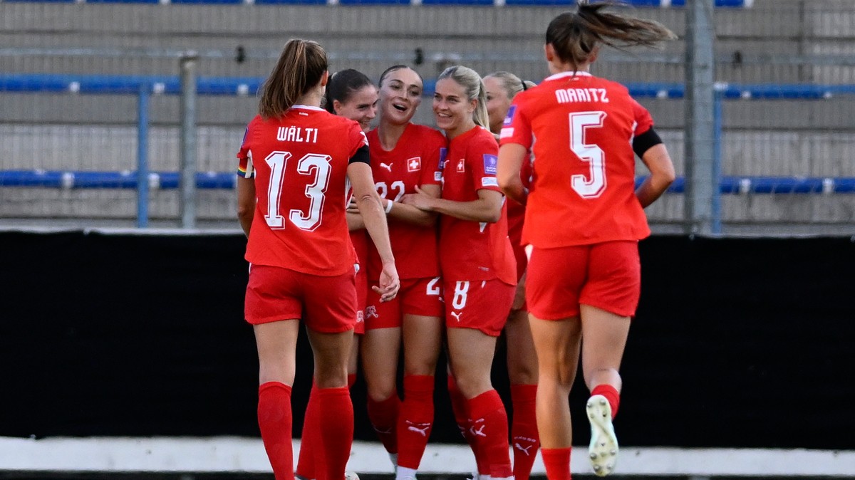 KEYPIX - Switzerland players celebrate their victory at the end of a Women's World Cup qualifying semifinal playoff first leg soccer match between Israel and Switzerland, in Mezokovesd, Hungary,  ...