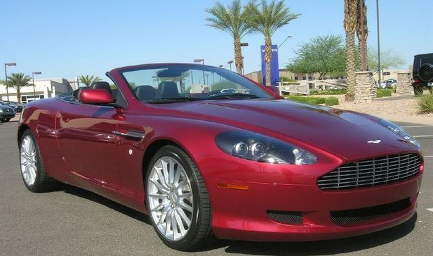 Aston Martin DB9