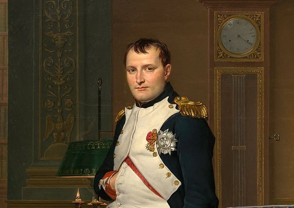 Was macht er da bloss? Prince Harry und seine seltsame rechte Hand
Voilà! &#039;In real life, the &#039;hand-held-in&#039; was a common stance for men of breeding.&#039; http://www.napoleon-series.org ...