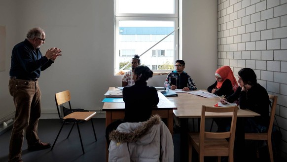 Eine Klasse der UMA-Schule in Aarau mit Lehrer Benno Straumann. Hier war an der Projektwoche der Wohler Bez ein Besuch angesagt. (Archivbild)