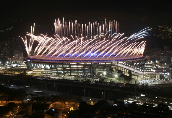 2016 Rio Olympics - Opening Ceremony - Maracana - Rio de Janeiro, Brazil - 05/08/2016. Fireworks over the Maracana stadium. REUTERS/Pilar Olivares