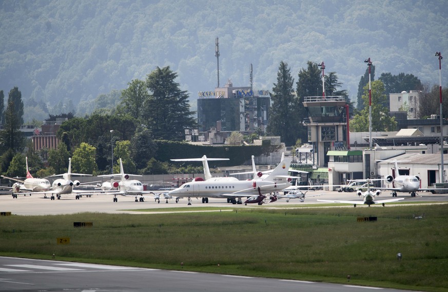 ARCHIVBILD ZUR HEUTIGEN MK DER GEMEINDE LUGANO ZUM VERKAUF DES FLUGHAFENS AGNO, AM DONNERSTAG, 23. MAI 2019 - Flugzeuge auf dem Flughafen Lugano-Agno am Mittwoch, 22. August 2018, in Agno bei Lugano.  ...