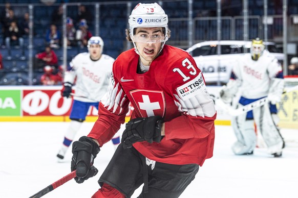 epa07573151 Switzerland&#039;s Nico Hischier in action during the IIHF World Championship group B ice hockey match between Switzerland and Norway at the Ondrej Nepela Arena in Bratislava, Slovakia, 15 ...