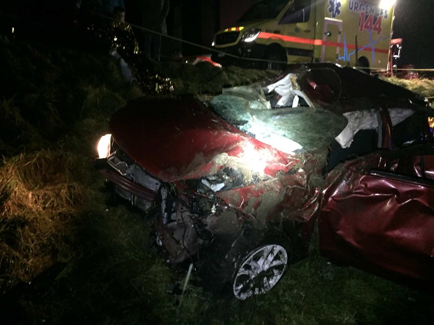 Autounfall in Charmey FR, 18.11.2016