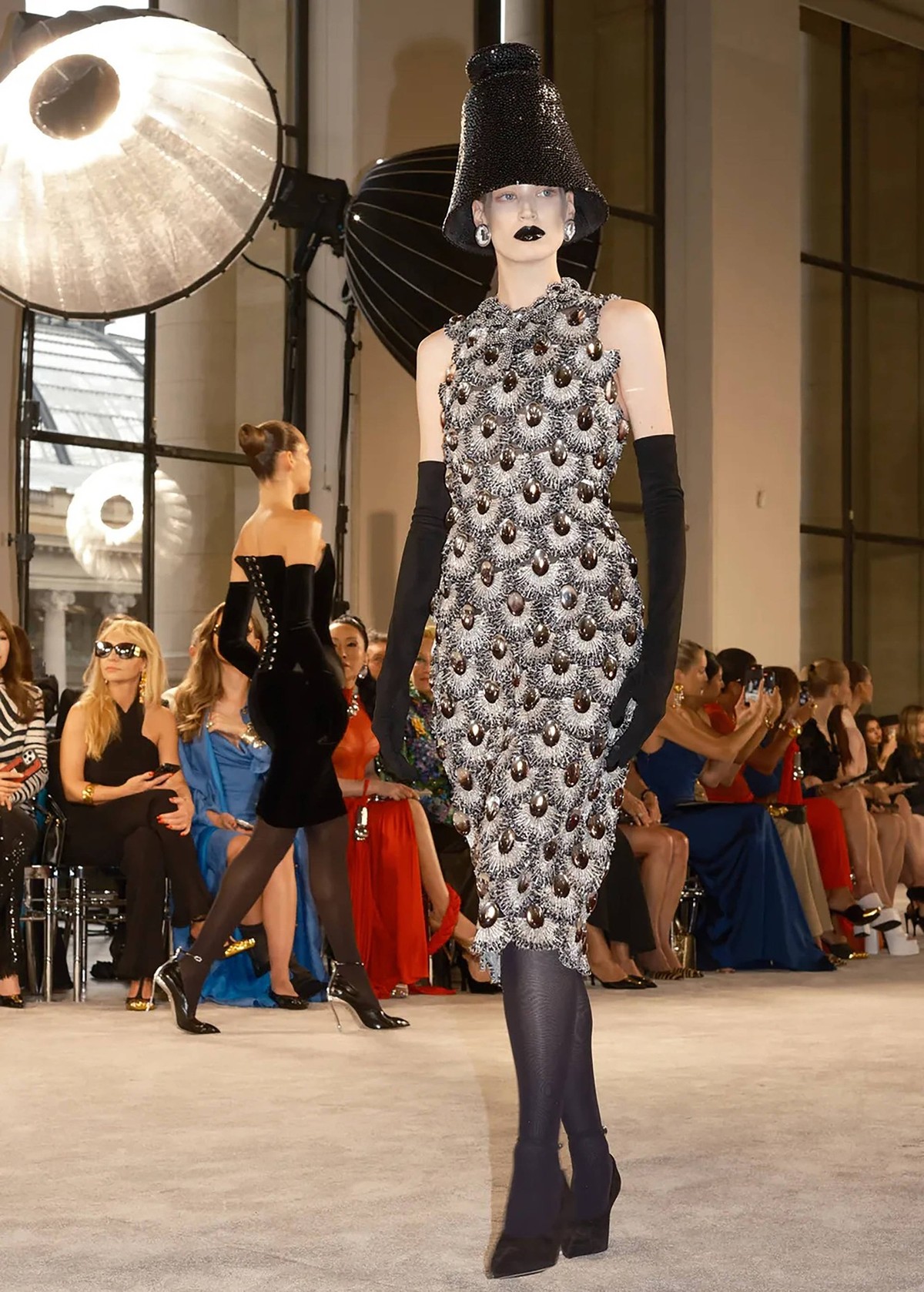 250708 -- PARIS, July 8, 2025 -- A model presents a creation by Schiaparelli during the Haute Couture Fall/Winter 2025-2026 fashion show in Paris, France, July 7, 2025. /Handout via Xinhua FRANCE-PARI ...