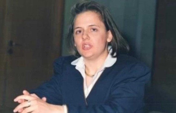 Cinzia Paolina De Lio, an Italian teacher, did not show up to class for a total of 20 years in 24 years of employment.