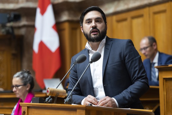 Cedric Wermuth, SP-AG, spricht waehrend der Sommersession der Eidgenoessischen Raete, am Donnerstag, 16. Juni 2022, im Bundeshaus in Bern. (KEYSTONE/Peter Klaunzer)