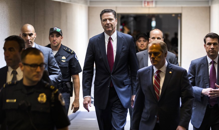 Das sind die 6 brisantesten Aussagen aus dem Hearing mit Ex-FBI-Chef James Comey