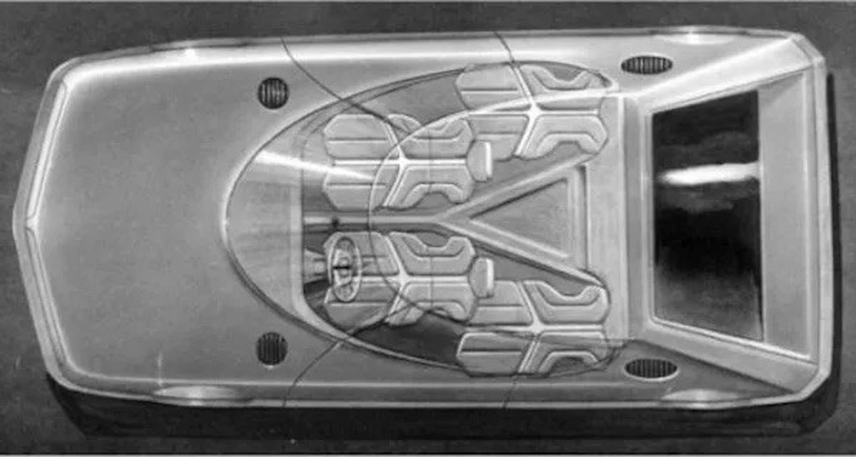 Bertone presented the Trapeze at the Paris Motor Show in October 1973. Marcello Gandini design auto retro https://www.story-cars.com/1973-nsu-trapeze-by-bertone